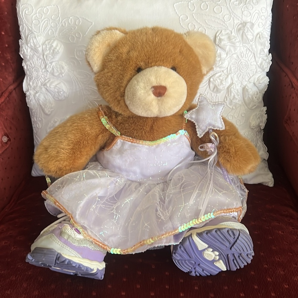 Dress your Bear with Skechers sneakers